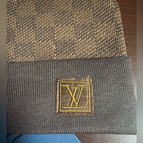 Louis Vuitton Tan and Brown Patterned Beanie - Picture 2 of 4
